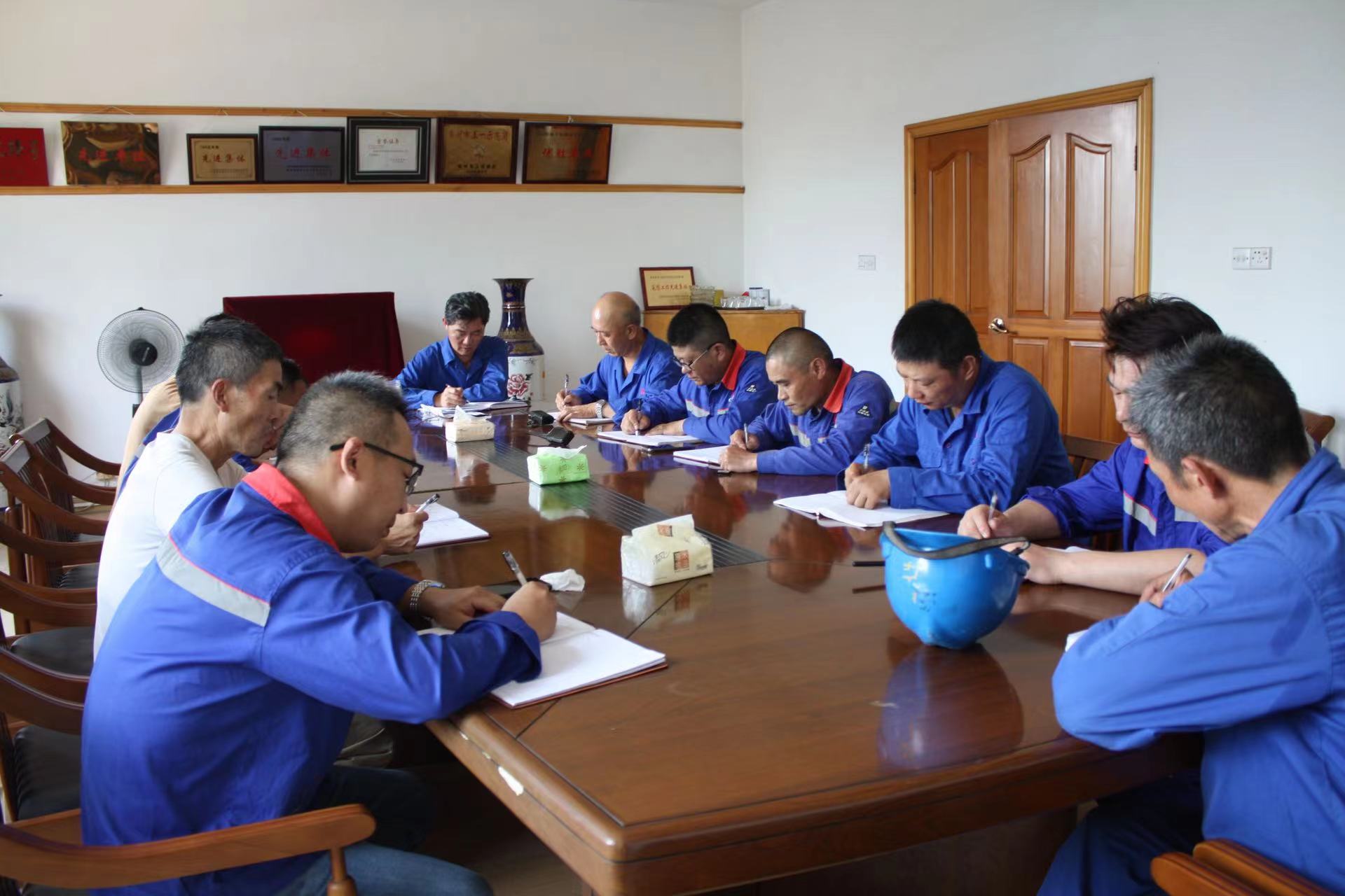 1655795266100872.jpg fa6028f9ab2a74ae0b4055ffc4c71ac.jpg